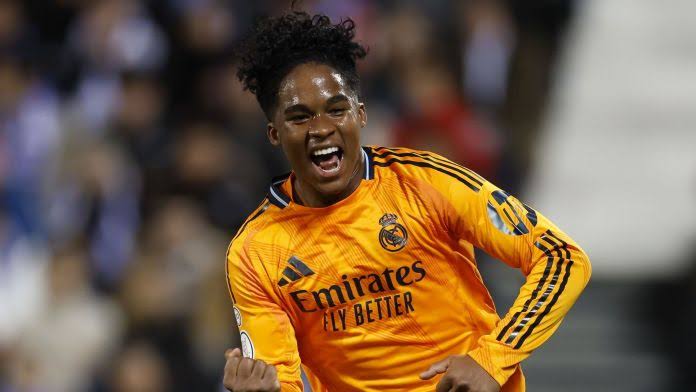 A 25ª rodada do Campeonato Espanhol terminou e o vice-líder, Real Madrid, manteve-se empatado em número de pontos com o primeiro colocado, o Barcelona. Ambos têm 54.