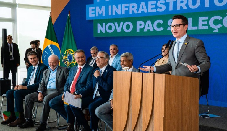 Governo anuncia novas seleções do PAC beneficiando mais 13 milhões de pessoas