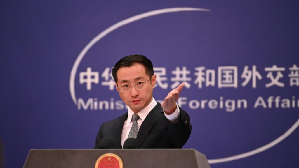 China adverte Japão sobre hipotética posse de armas nucleares