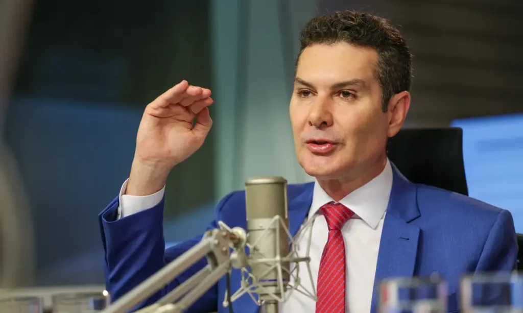 Novas casas e investimentos em drenagem urbana beneficiam municípios do Pará