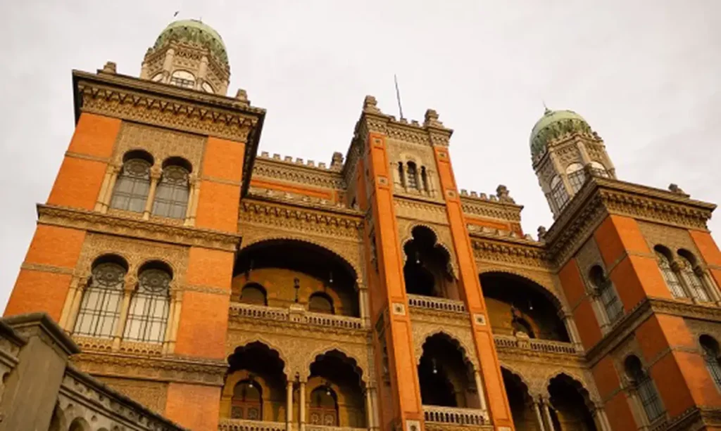 Fiocruz conduzirá estudo com injeção contra HIV em sete cidades