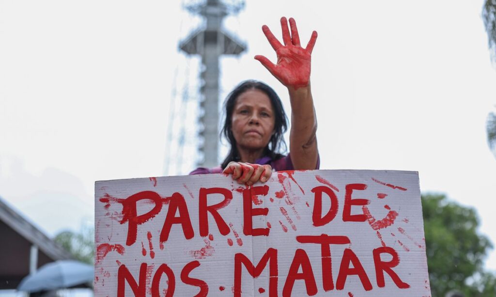 Mesmo com medida protetiva, mulher é vítima de feminicídio no Rio