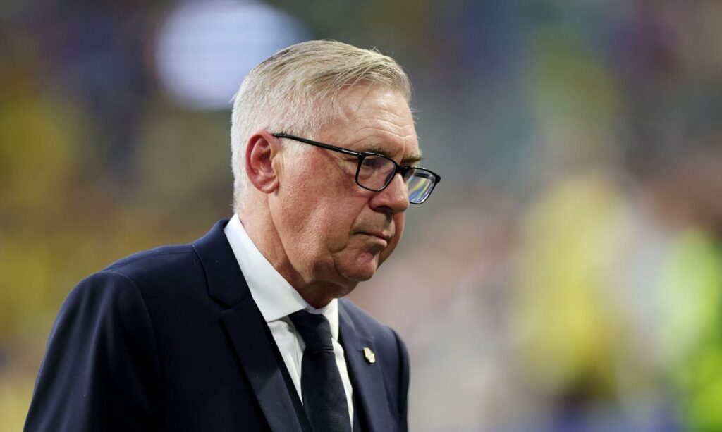 Ancelotti celebra atuação sólida, mas pede calma para mata-mata