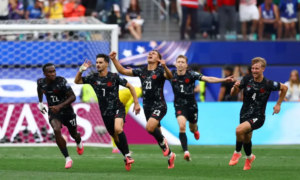 Com gol no final, Canadá vence Africa do Sul e vai às oitavas da Copa
