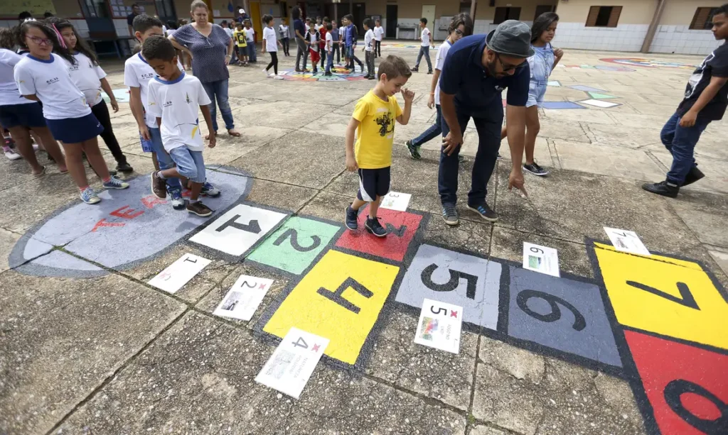 Férias escolares de 2027 terão novas datas por causa da Copa Feminina
