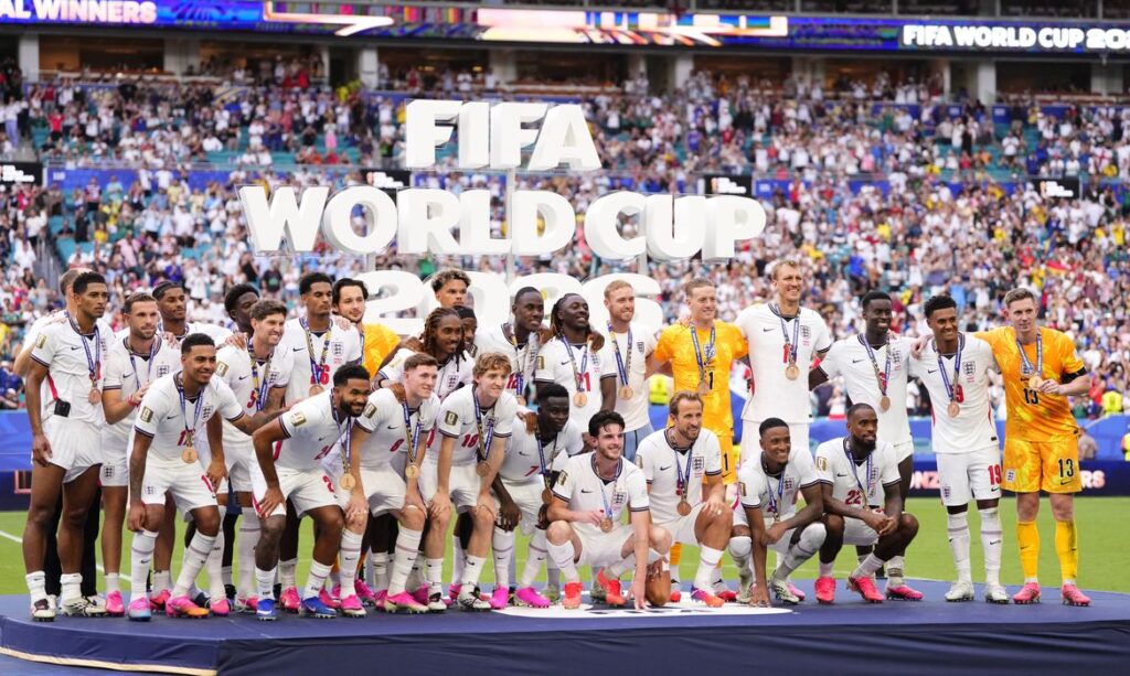 Inglaterra leva 3ª lugar e Mbappé vira maior artilheiro das Copas