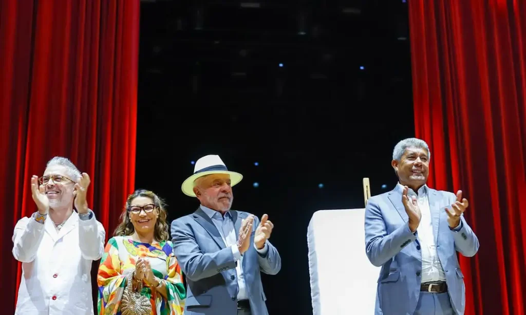 Teatro Castro Alves, em Salvador, é reinaugurado após reforma completa